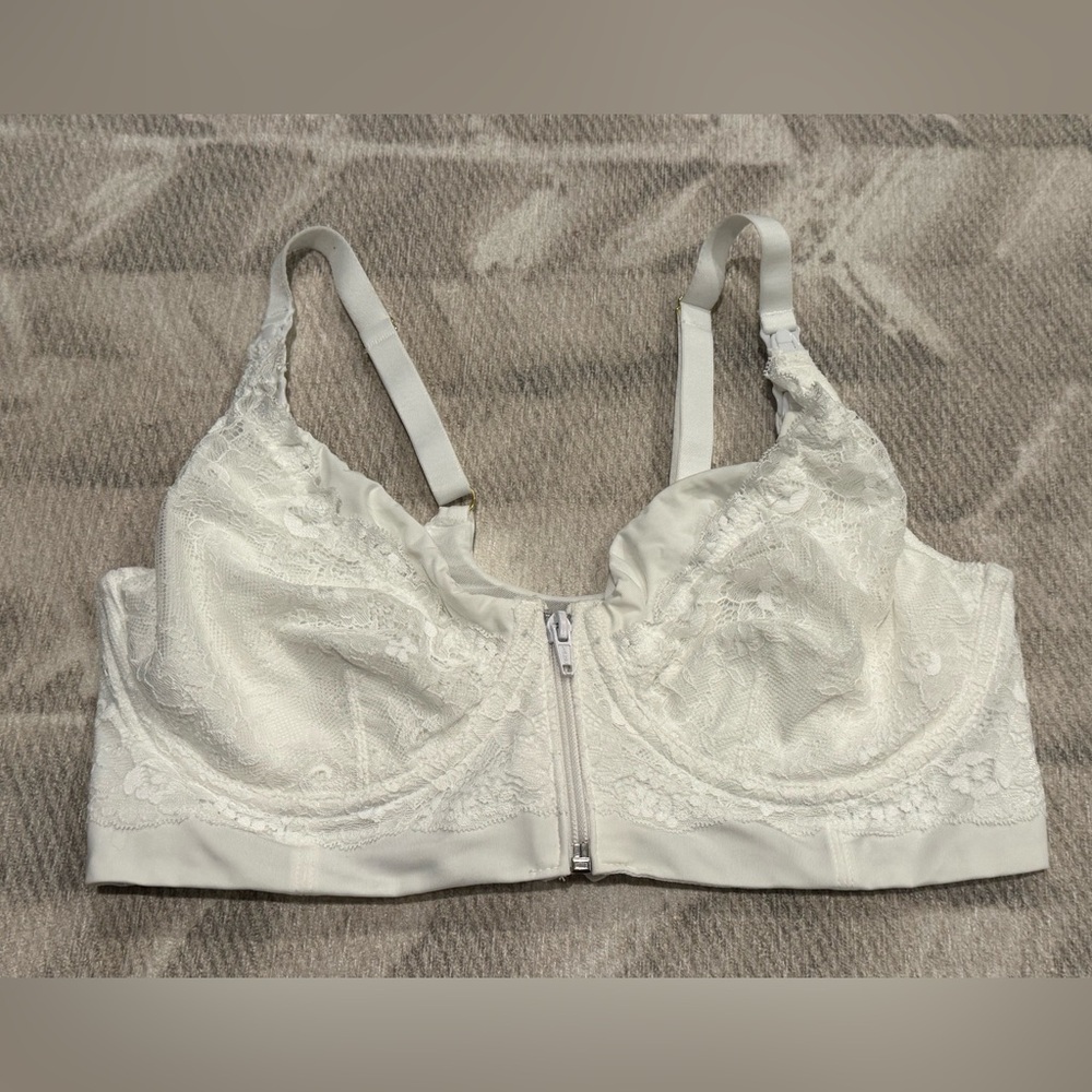 Beautiful White Lace Pumping and Nursing Bra